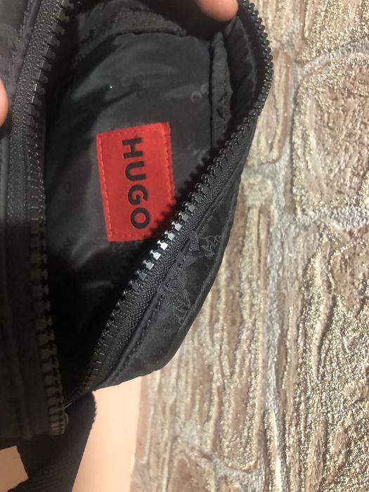 Продам сумку месенжер Hugo в хорошем состоянии.