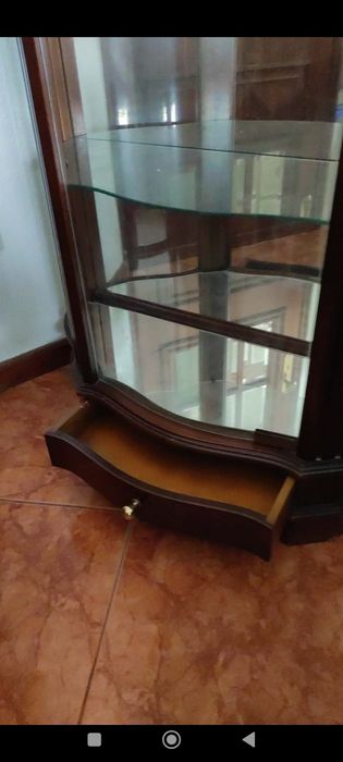 Vitrine vintage mogno