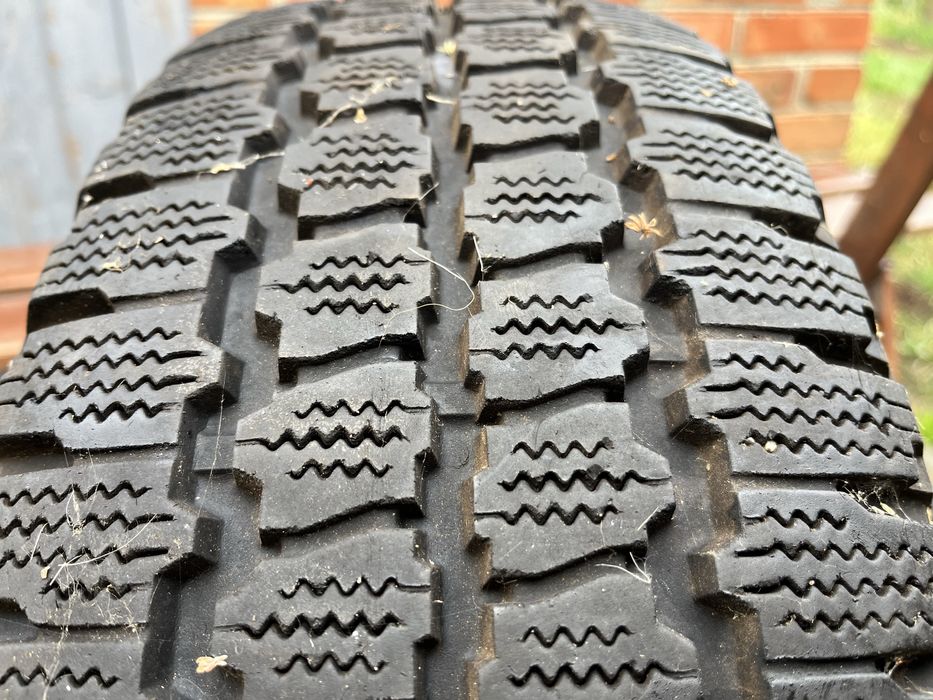 Зимняя резина, 215/70R16C