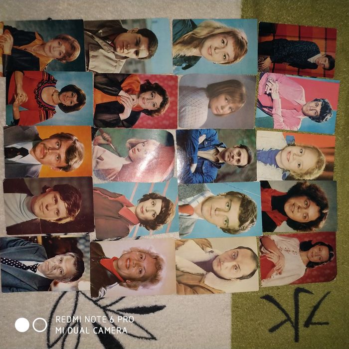 Открытки и наборы открыток с актерами.