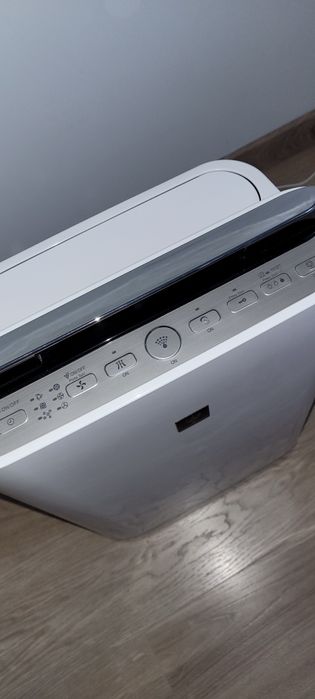 Oczyszczacz powietrza sharp KC-D50EU-W