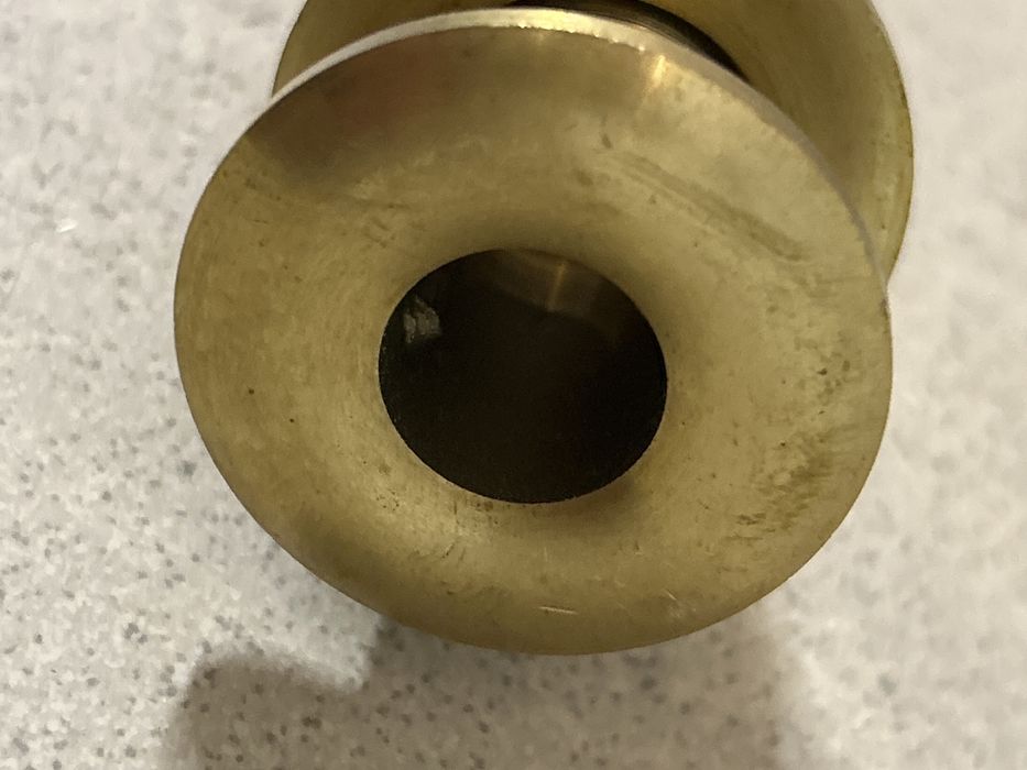 Mosiezny Przepust szcelny do beczki gwint zewnetrzny