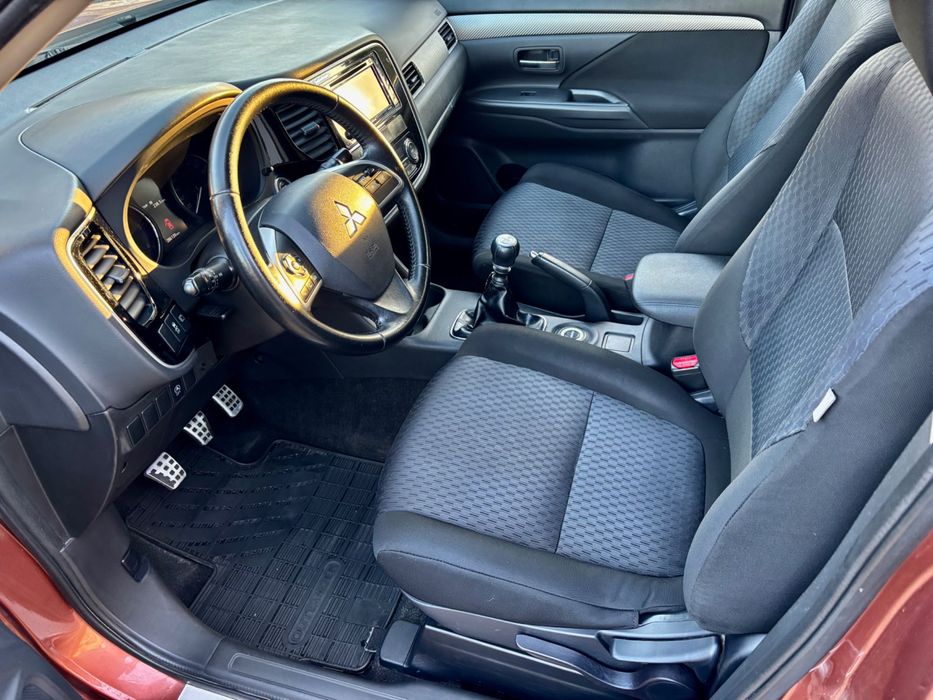 Mitsubishi Outlander 4WD Zakupiony w Polsce -Bezwypadkowy