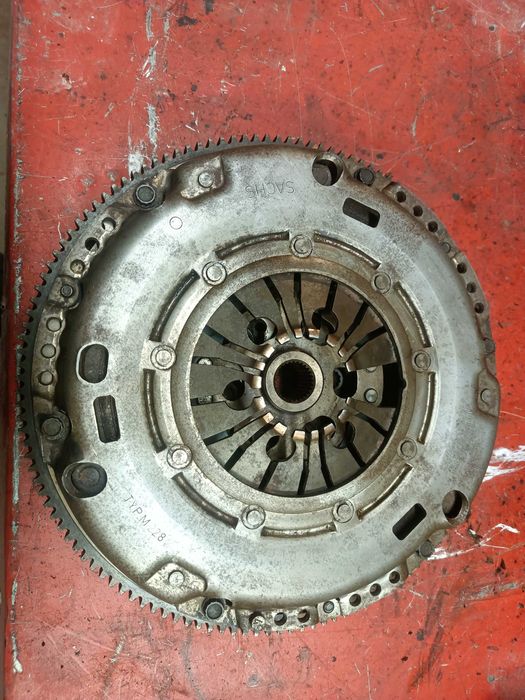 Koło dwumasowe SACHS