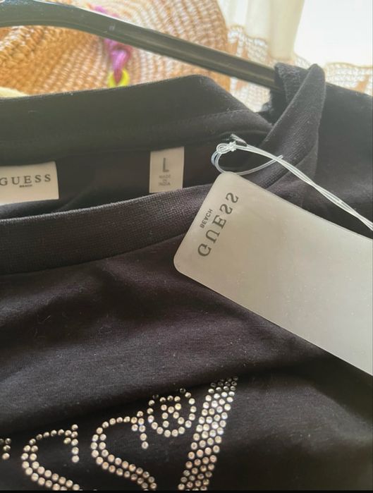 Tshirt Guess L preta com cordão de lado ( dá a xl e xxl )