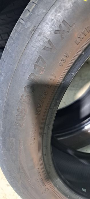 Pneus 205 /50/17 continental