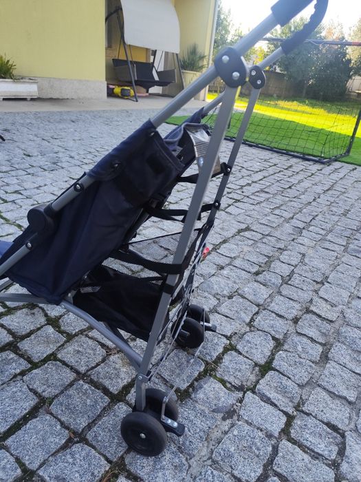 Carrinho de passeio com capota reclinável