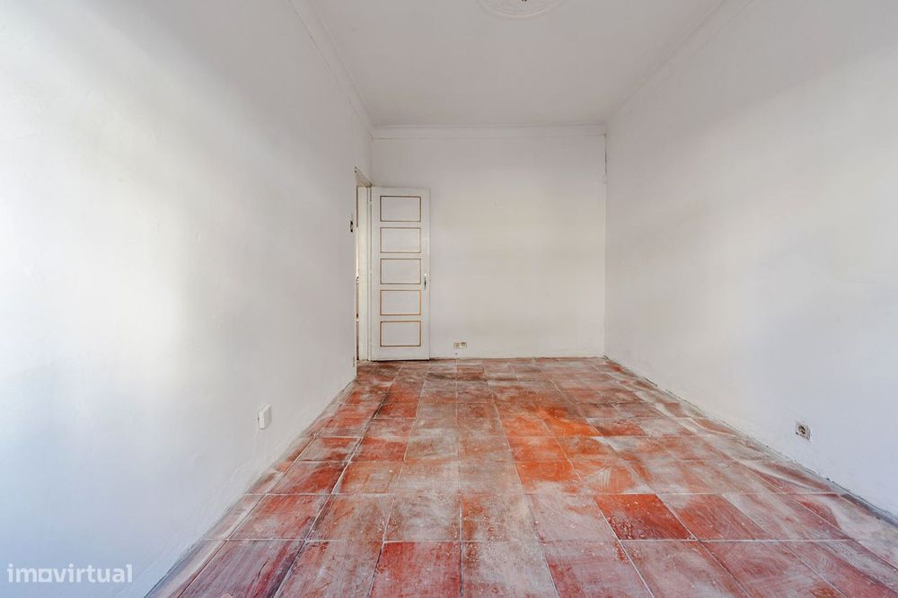 Apartamento T2 à venda na Rua General Humberto Delgado