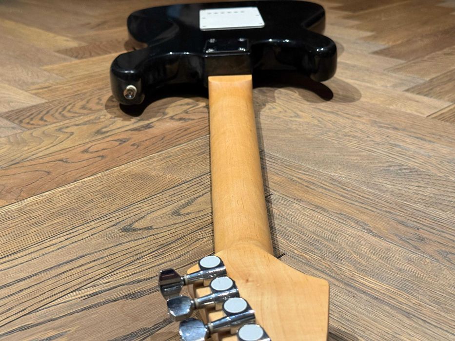 Skytec Stratocaster - pełnowymiarowa gitara elektryczna, sprawna