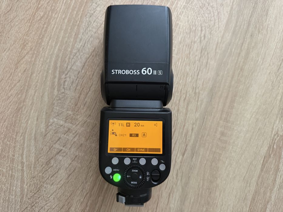 Quadralite Stroboss 60 II – lampa błyskowa do naprawy / na części