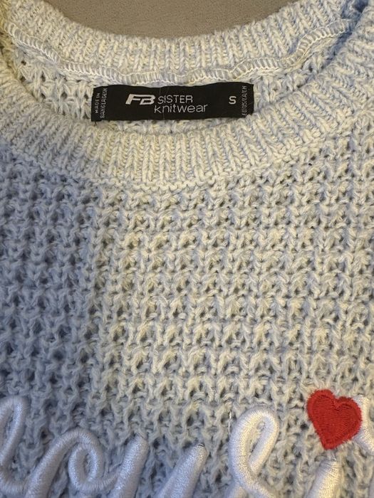 Błękitny sweterek