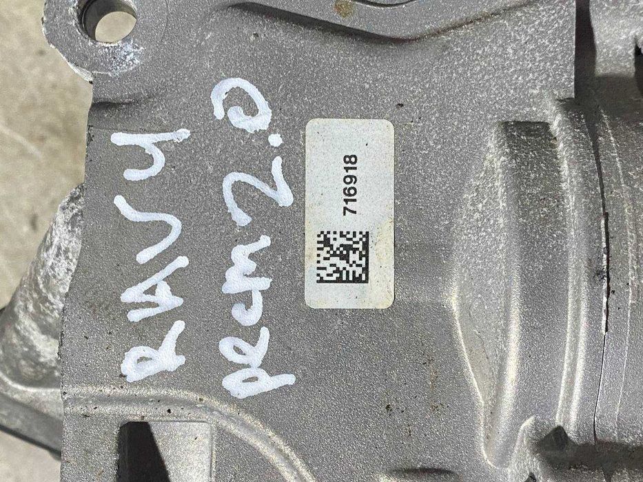 Водяний насос помпа охолодження в зборі Toyata Rav 4 XA40 / Avensis T27 2.0d 782300803