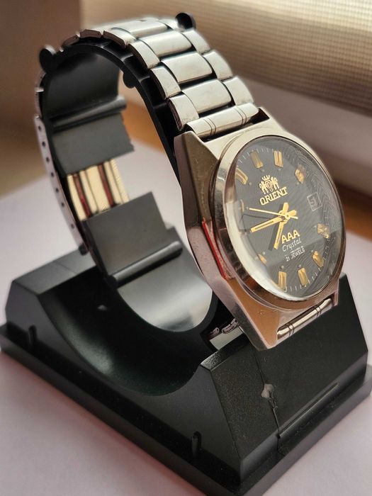 Японський годинник orient серії aaa crystal.