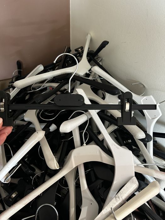 Oddam wieszaki  za darmo