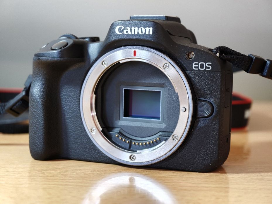 Canon EOS R50 Corpo | Garantia até 2029 | ~5.000 disparos