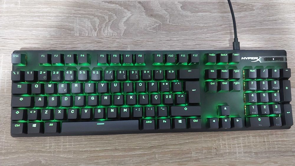 Teclado mecânico HyperX Alloy Origins PBT (Português)