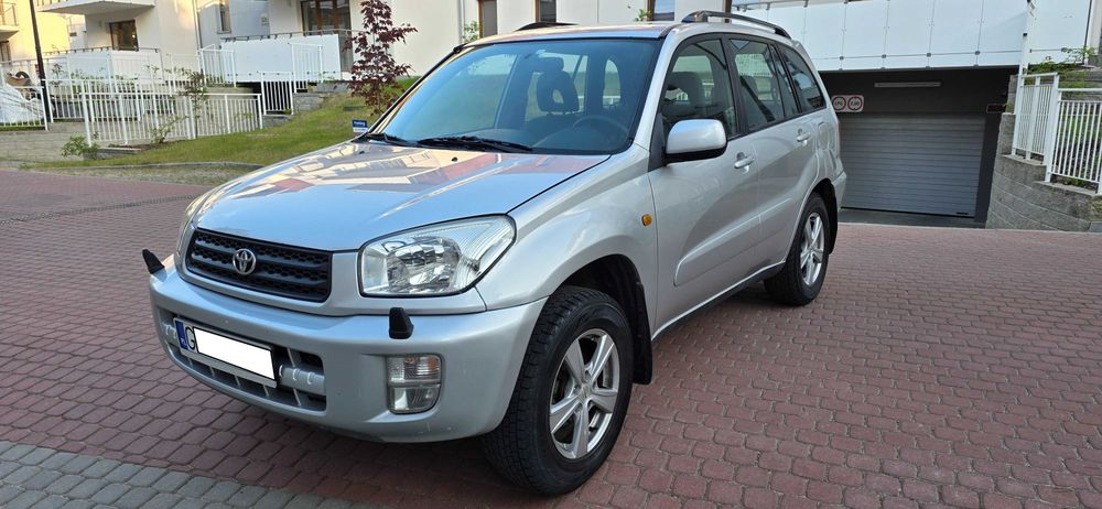 Toyota RAV 4 2.0 Benzyna Pięciodrzwiowa Napęd 4x4