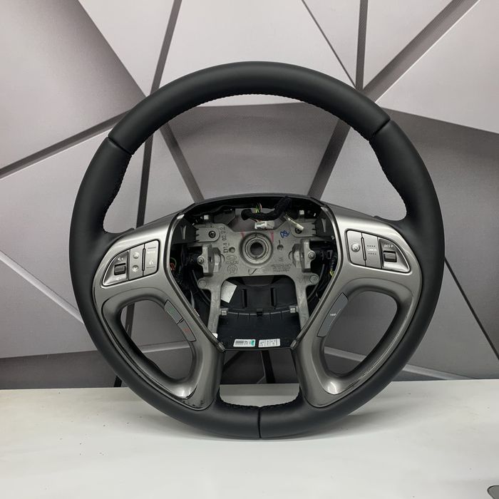 Перетягнутий руль до Huyndai ix-35 на обмін