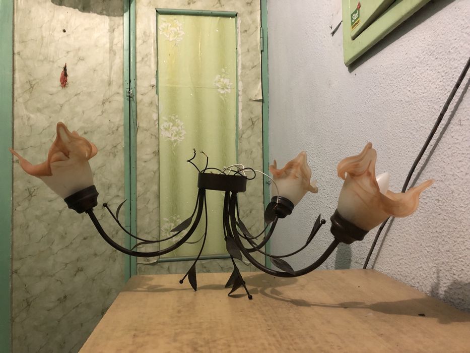 Люстра кованая на 3 лампочки