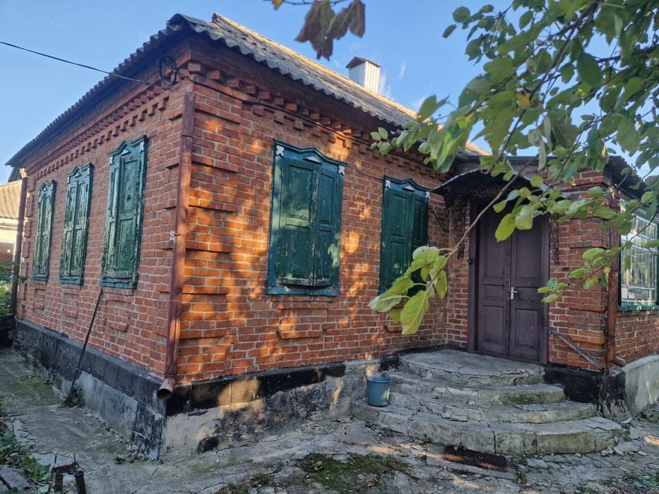 Продам газофікований цегляний будинок в с. Піщанка