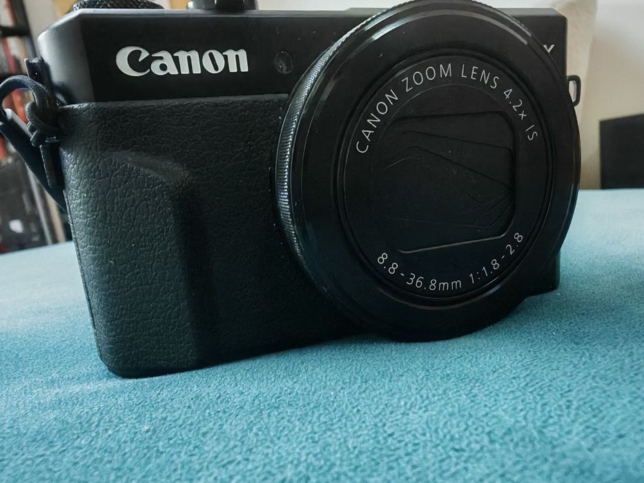 Canon G7X Mark II