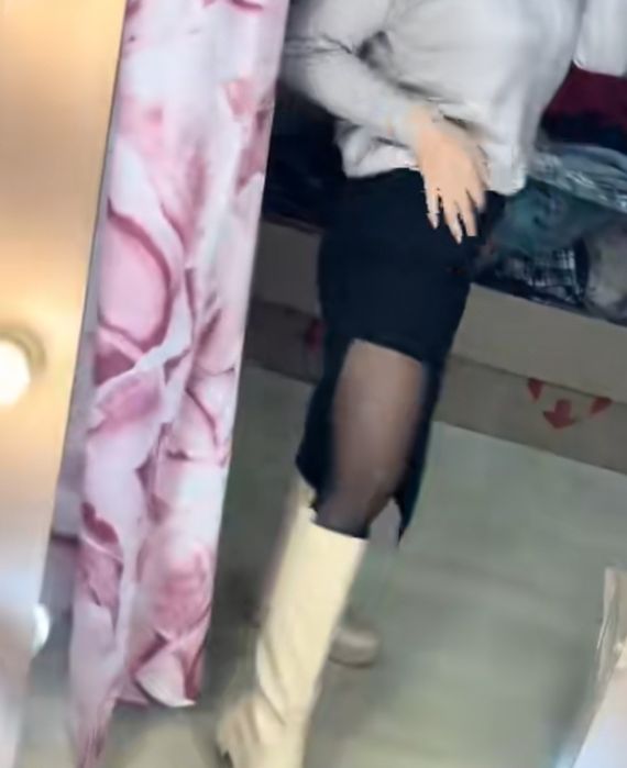 Очень красивая Спідниця 52-54 до 115,довжина 80см