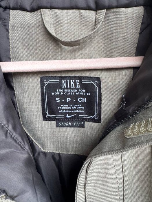 Чоловіча куртка Nike Storm-FIT ( M - L)