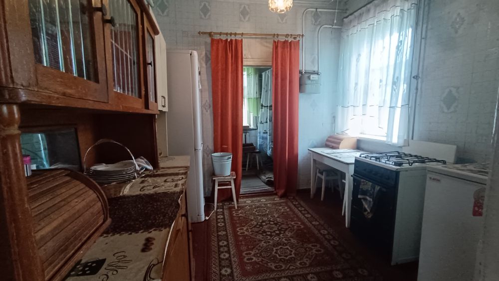 Будинок 102 м², 15 соток, 4 кімнати, 3 гаражі, с. Малинівка, Чугуїв