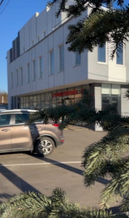 Продаж комерційного приміщення на Слов янці