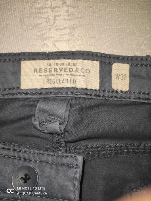 Męskie spodnie Reserved