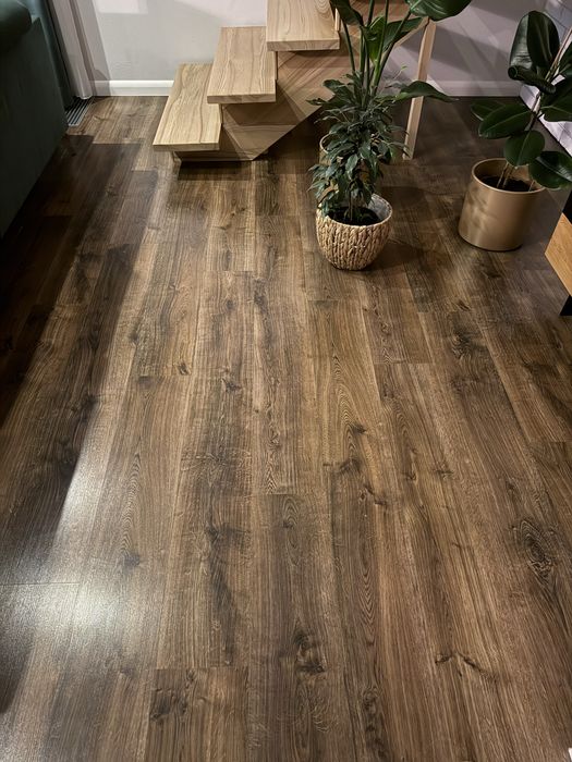 Panele podlogowe AC4 8mm