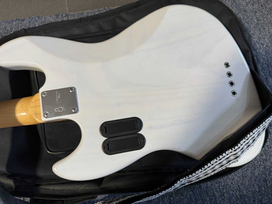 Sire Marcus Miller V7 Vintage Swamp v2