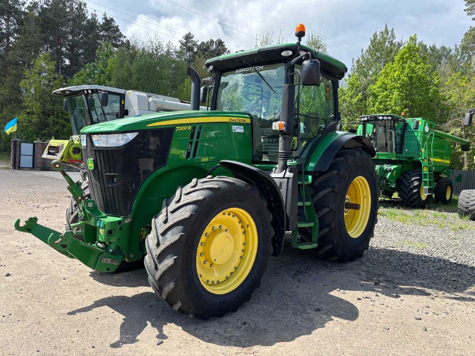 John Deere 7200R
