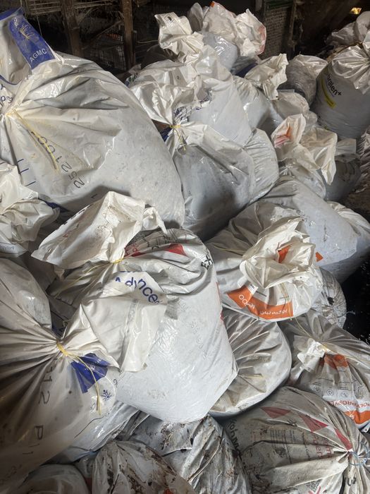 Куриный,перепелиный, Помёт/послід в мішках.