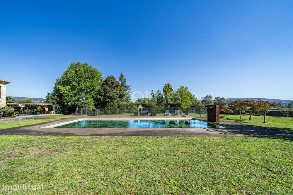 Quinta Senhorial com Piscina e Cavalariças em Arcozelo, Barcelos