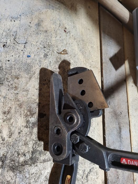 Nożyce do taśmy stalowej SIGNODE CU-25 – sprawne, solidne