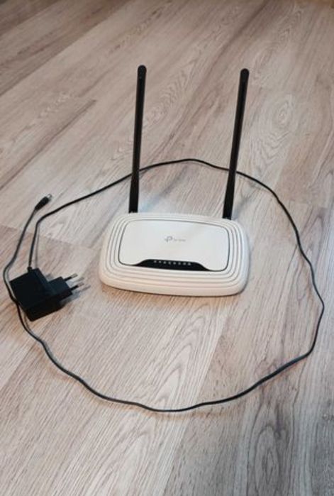 Роутер ( маршрутизатор) TpLink TL WR841N