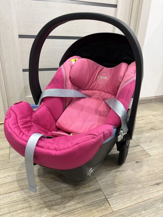 Cybex aton 5 та Cybex Base Q-Fix