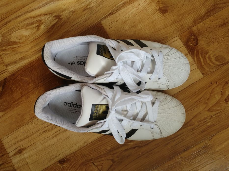Oryginalne buty adidas Superstar J FU7712 Ftwwht/Cblack
Superst
