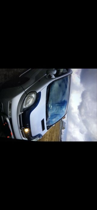 Машина Opel Vivaro