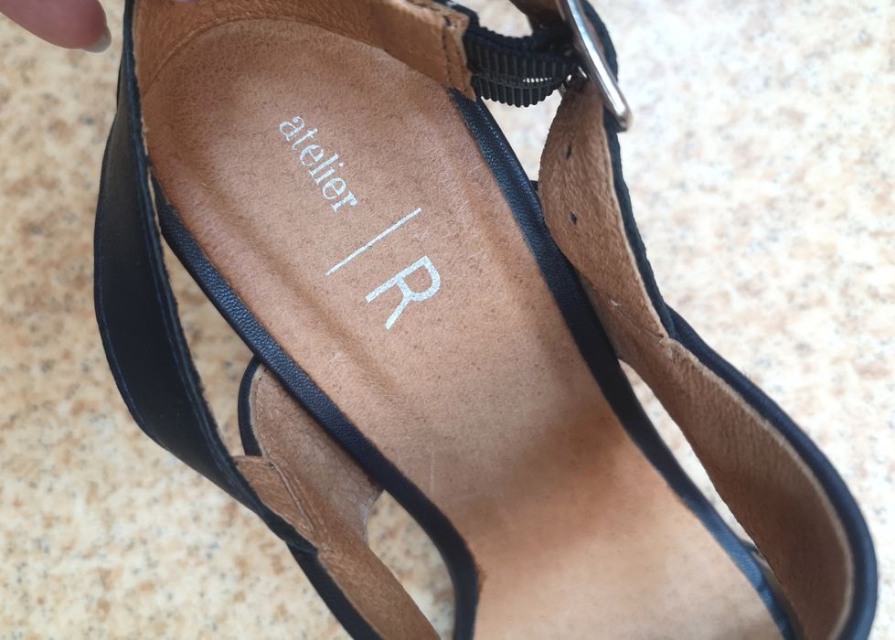 Новые итальянские кожаные босоножки кожа