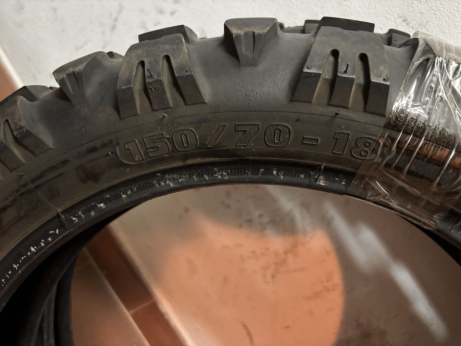 Pneus Moto Michelin anakee wild e Mitas E-09 90/90-21 150/70-18