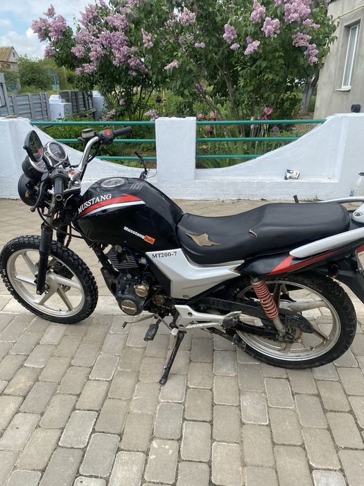 Продам мустанг мт 200-7
