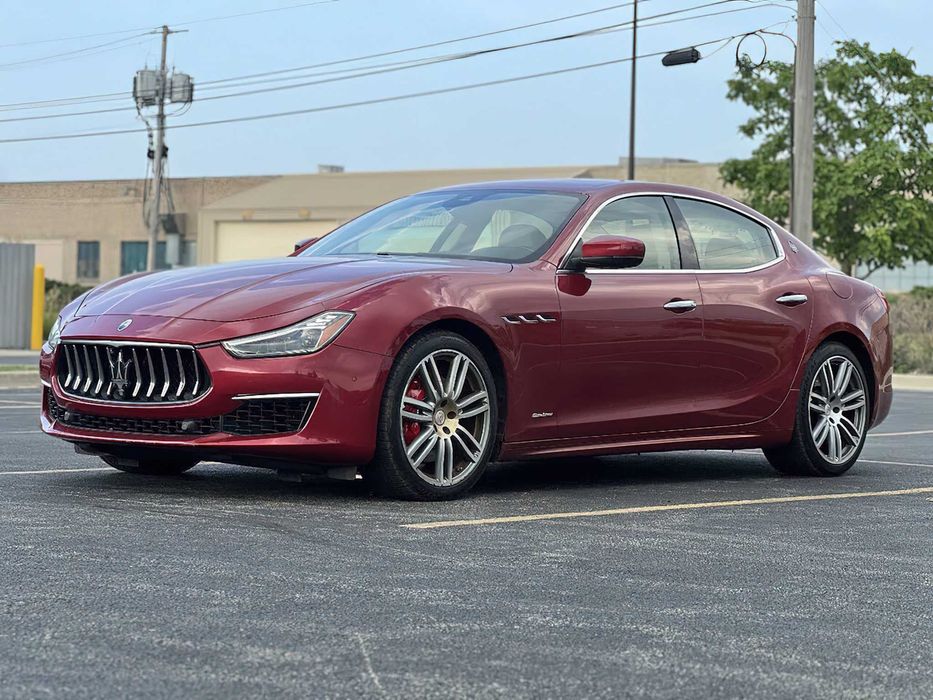 Maserati Ghibli      2019