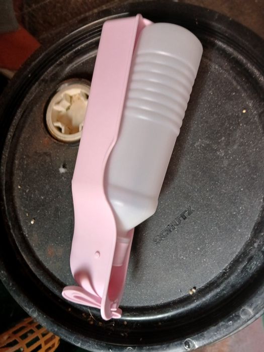 Bebedouro para animais de viagem