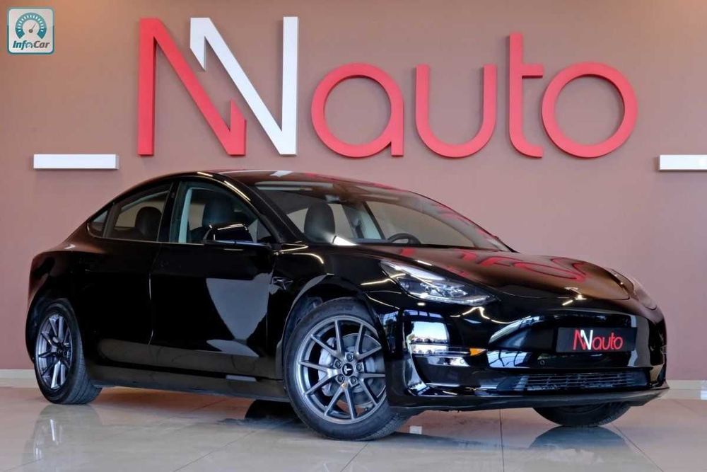 Tesla Model 3 2020