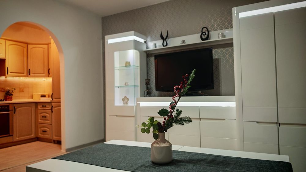 Najem Okazjonalny Mieszkanie 2 pokoje  Parter Balkon Umeblowane Wynajem Knurów Centrum