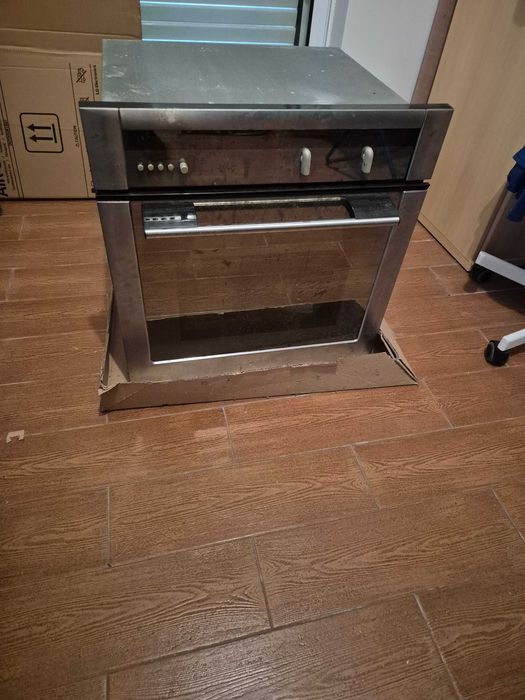 Fogão a Gás e Forno Elétrico, ambos de encastrar