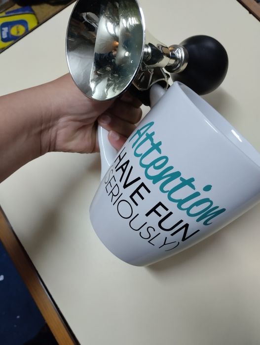 Caneca com buzina