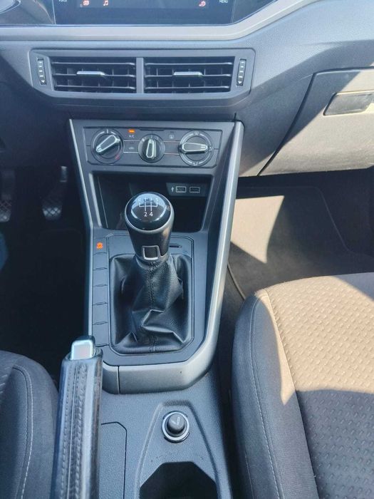Volkswagen polo 1.0 confortline 2017